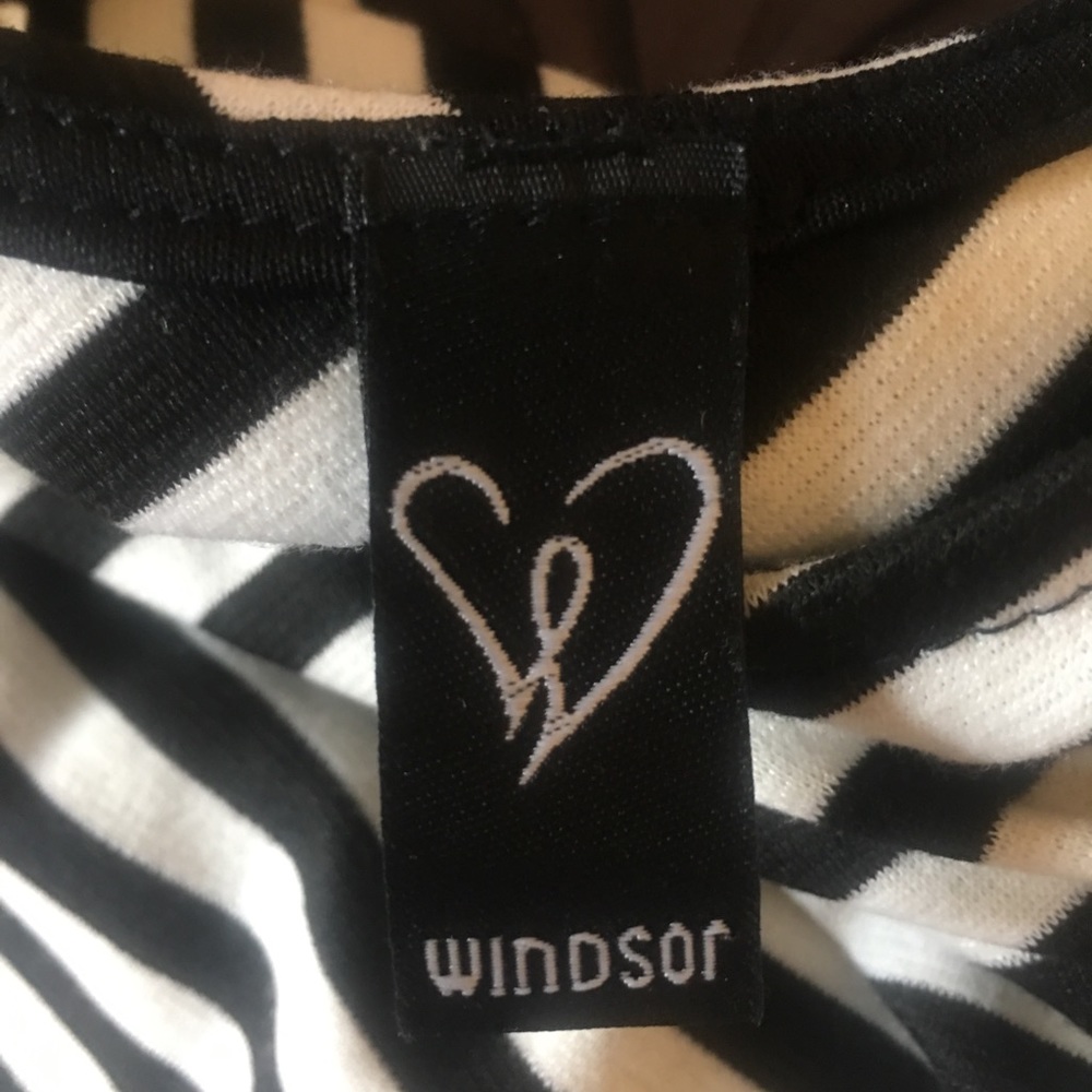 Windsor NWT black/white stripped dress - Picture 4 of 4